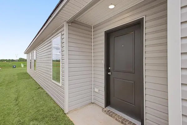 3628 Maggie RD, Mustang, OK 73064