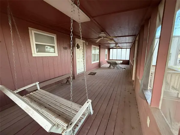 83 Hick's Mountain RD, Lone Wolf, OK 73655