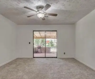 809 Englewood RD, Del City, OK 73115