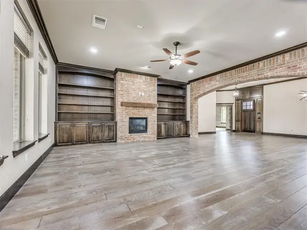4232 Hackney Wick RD, Norman, OK 73072