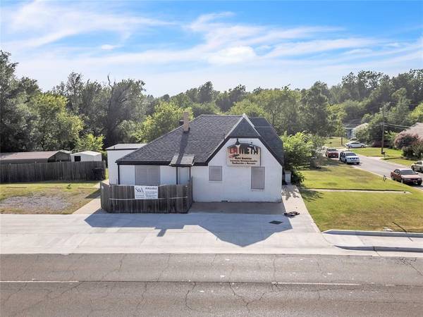 3700 Trellis CT, Oklahoma City, OK 73107