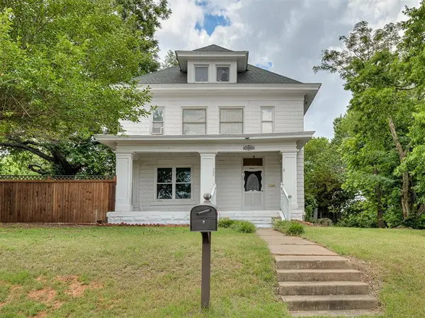 202 S Roberts AVE, El Reno, OK 73036