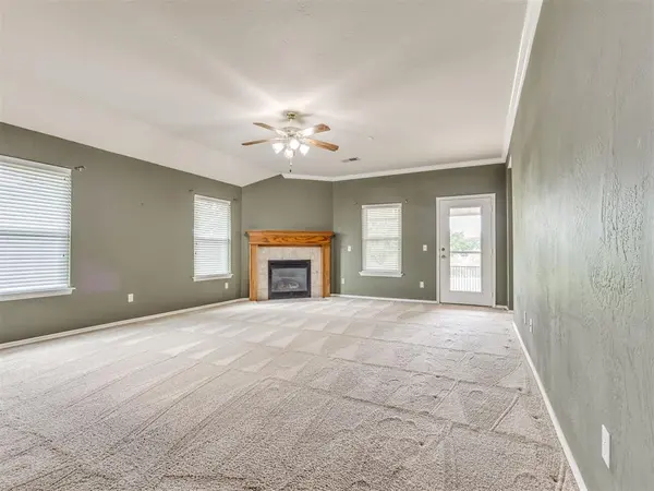 17628 Palladium LN, Edmond, OK 73012