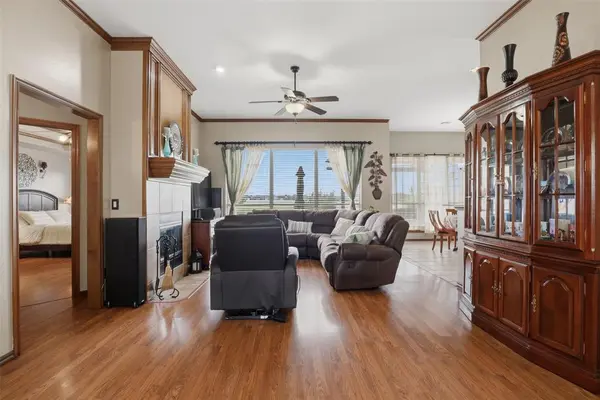 3017 Richfield LN, Edmond, OK 73013