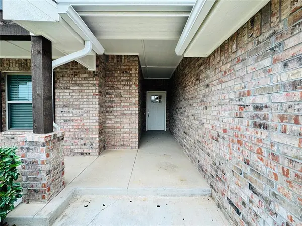 8332 Rainier ST, Edmond, OK 73034