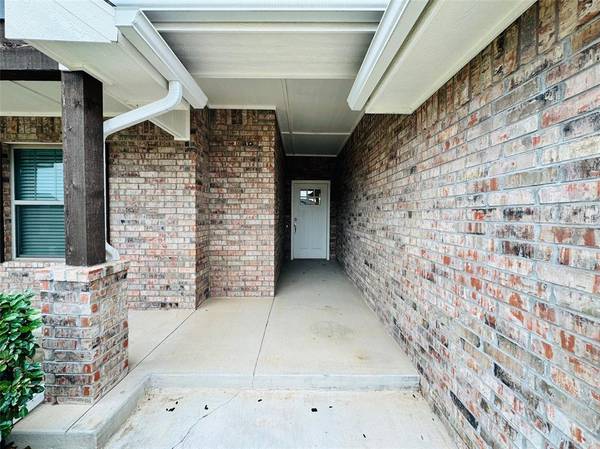 8332 Rainier ST, Edmond, OK 73034