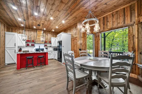 86 Skyhorse DR, Broken Bow, OK 74728