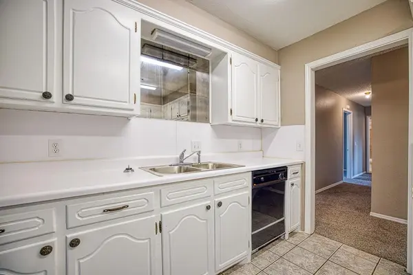 524 Skyview DR, Watonga, OK 73772