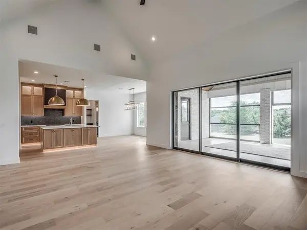 400 Old Farm RD, Edmond, OK 73034