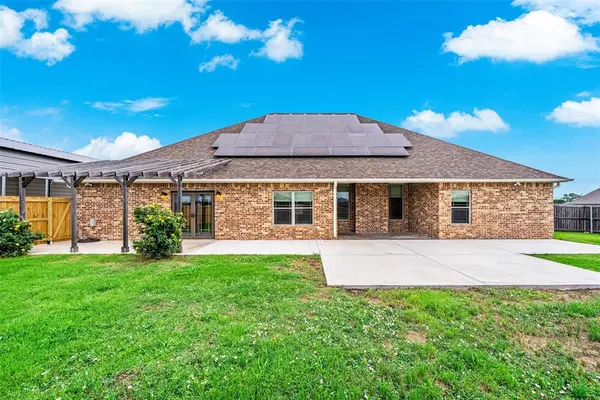 365 NW Mountain Lake Crest Crest, Lawton, OK 73507