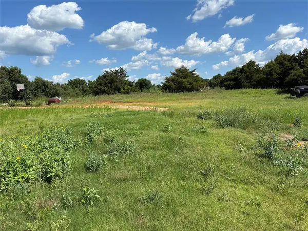 15031 County Road 1130 RD, Lookeba, OK 73053