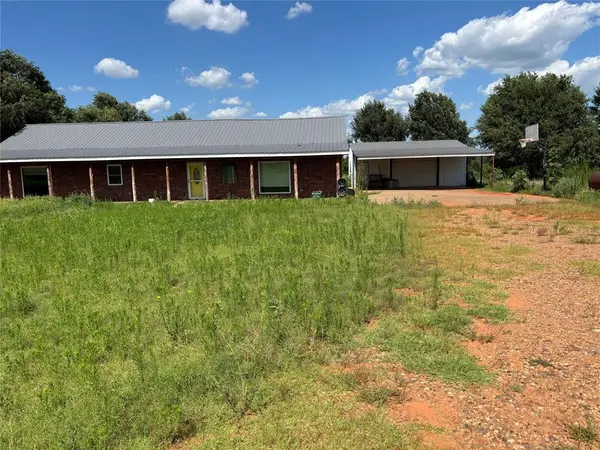 15031 County Road 1130 RD, Lookeba, OK 73053