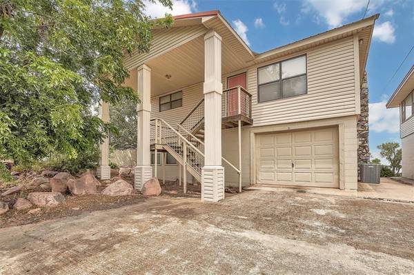 6 Hicks Mountain RD, Lone Wolf, OK 73655