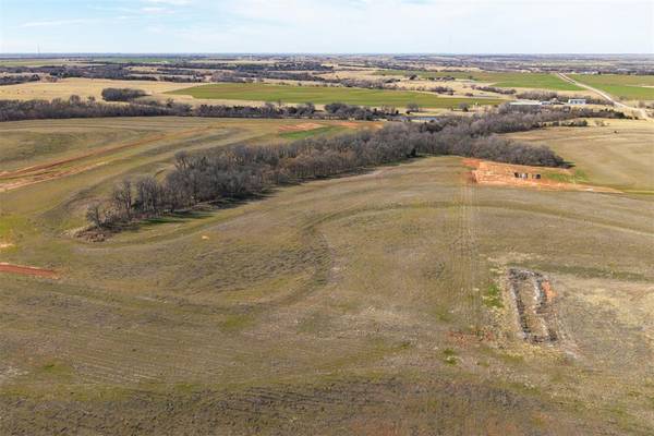 2 N Gregory RD, El Reno, OK 73036