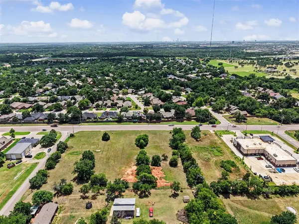 109 E memorial RD, Edmond, OK 73114