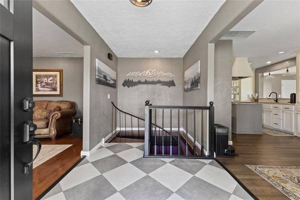 10095 N 2396 RD, Weatherford, OK 73096