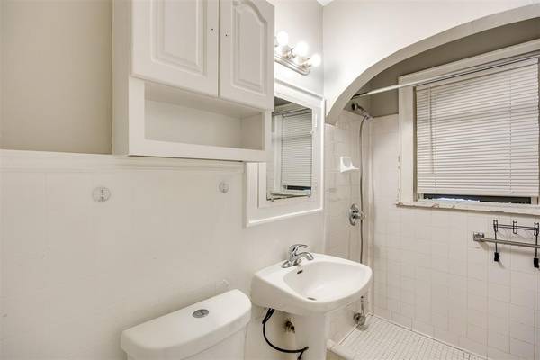 2835 NW 22nd ST, Oklahoma City, OK 73107