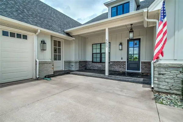 550 Old Creek RD, Edmond, OK 73034
