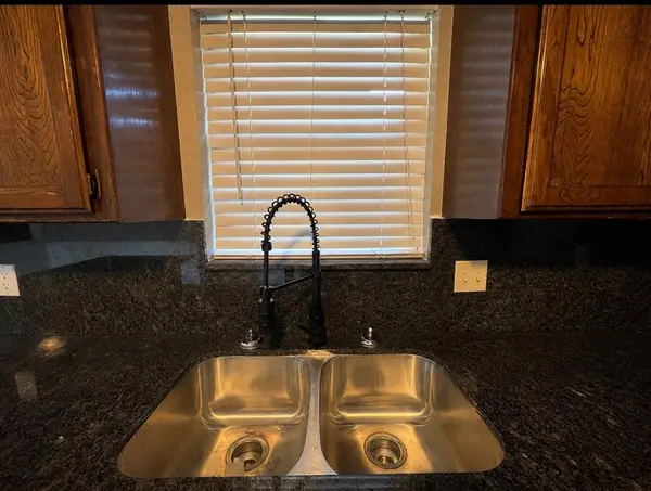 1054 Cumberland Mansion, Yukon, OK 73099