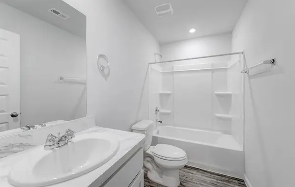 2308 Quail HOLW, Weatherford, OK 73096