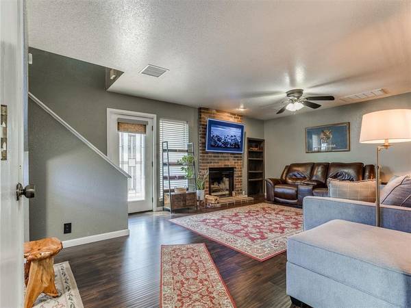 11417 Springhollow RD #904, Oklahoma City, OK 73120