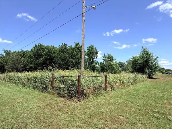S 3450 RD, Meeker, OK 74855