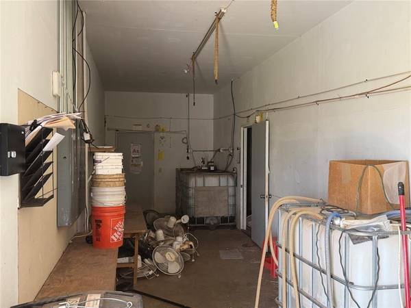 12304 W Highway 54 HWY, Cordell, OK 73632