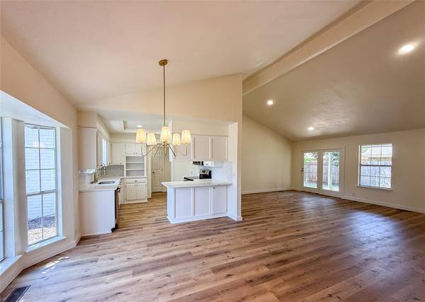 117 N Grand Fork DR, Edmond, OK 73003