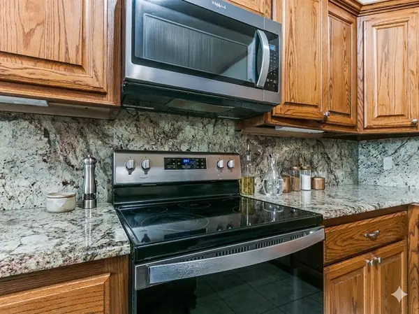 15420 Monarch LN, Edmond, OK 73013