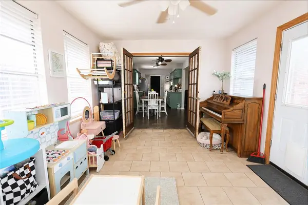 112 Chickasaw LN, Yukon, OK 73099