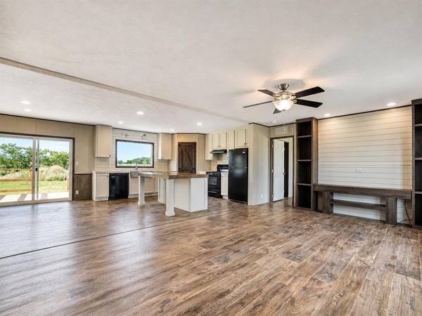 185 Cale LN, Calera, OK 74730