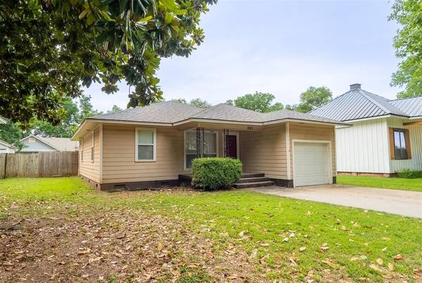 205 Chestnut ST, Pauls Valley, OK 73075
