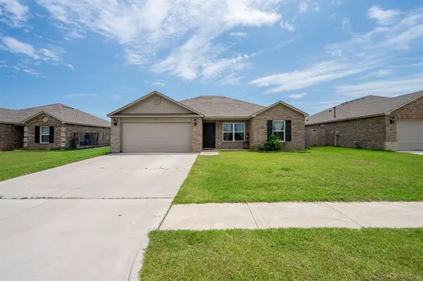 512 SE 5th ST, Newcastle, OK 73065