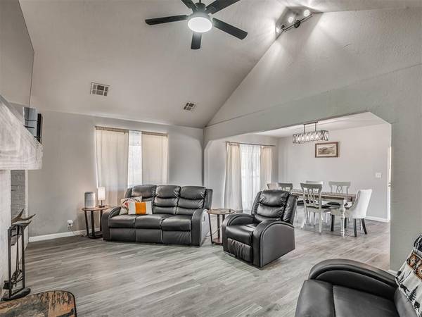 10828 Eastway ST, Mcloud, OK 74851