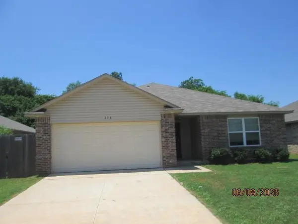 208 Tuscany CIR, Noble, OK 73068
