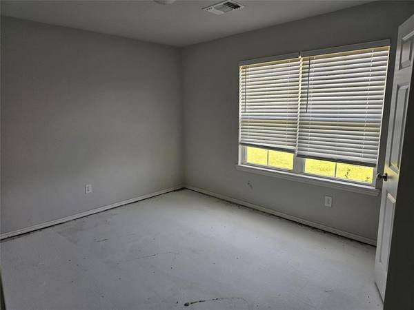 208 Tuscany CIR, Noble, OK 73068