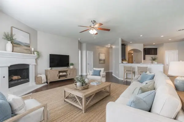 9712 Allie Hope LN, Yukon, OK 73099