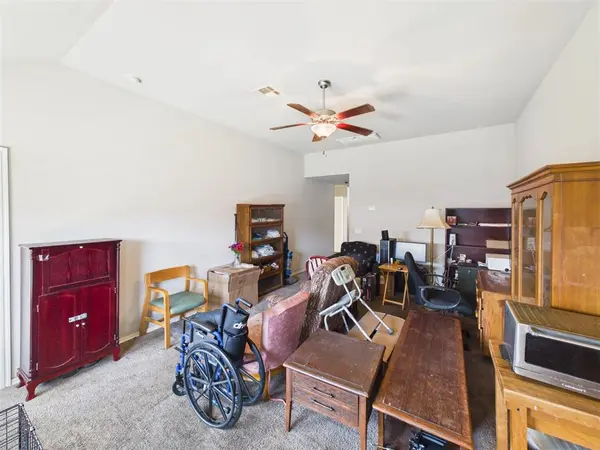 12500 Heritage Oaks DR, Oklahoma City, OK 73120