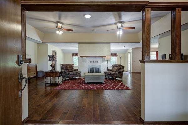 1617 High Meadows DR, Choctaw, OK 73020