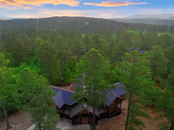 412 W Eagle Mountain TRL, Broken Bow, OK 74728