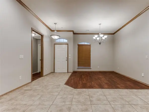 8428 NW 107th ST, Oklahoma City, OK 73162