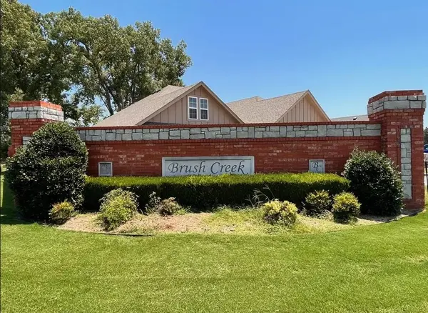 20698 Brush Creek BLVD, Harrah, OK 73045