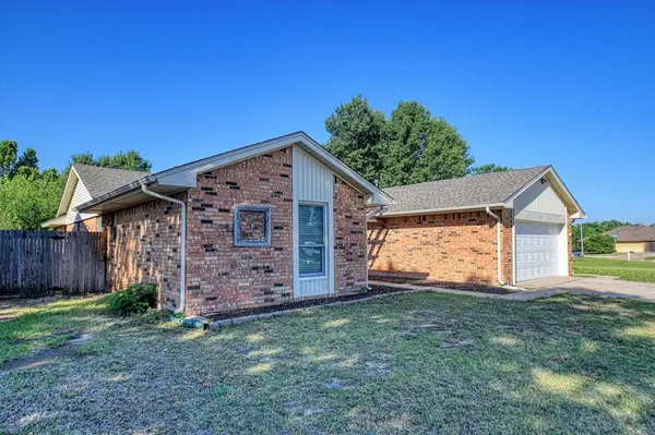 3302 Pheasant Run RD, Norman, OK 73072