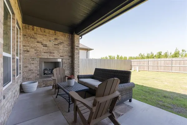 16221 Blackberry Farm RD, Edmond, OK 73013