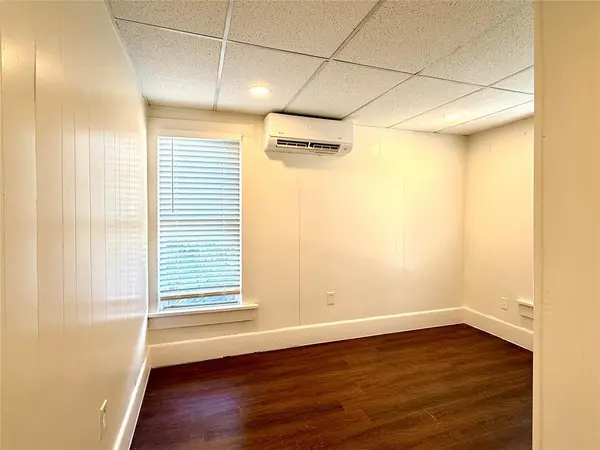 2137 NW 12th ST, Oklahoma City, OK 73107