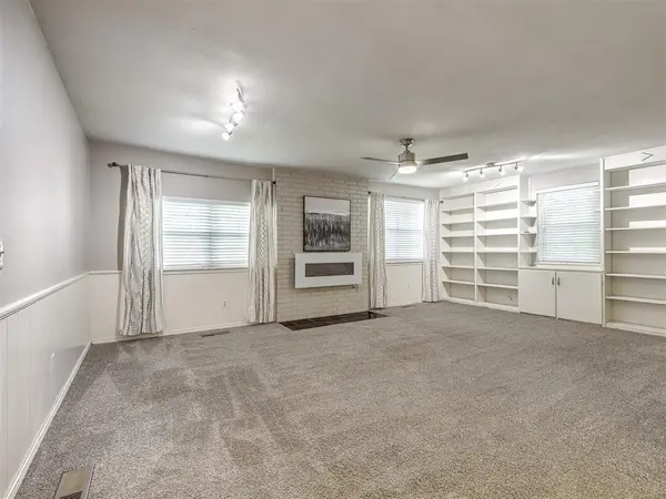 637 E 27th ST, Edmond, OK 73013