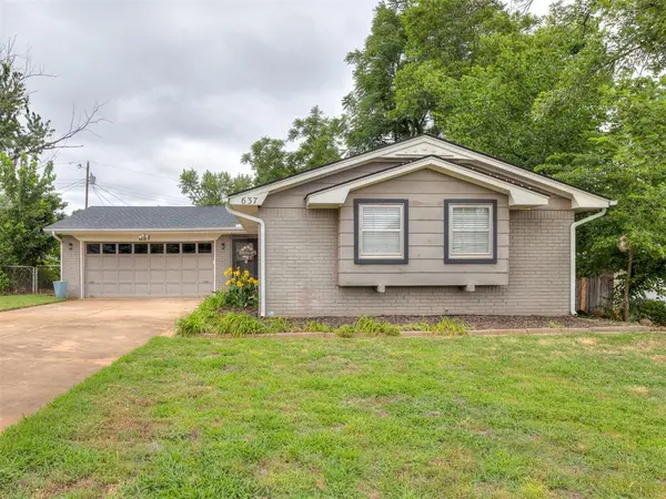 637 E 27th ST, Edmond, OK 73013