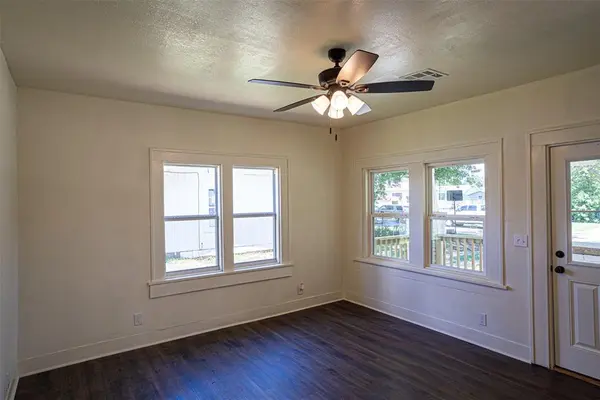 407 S 8th ST, Okemah, OK 74859