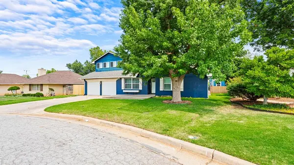 6504 N Omaha AVE, Oklahoma City, OK 73116