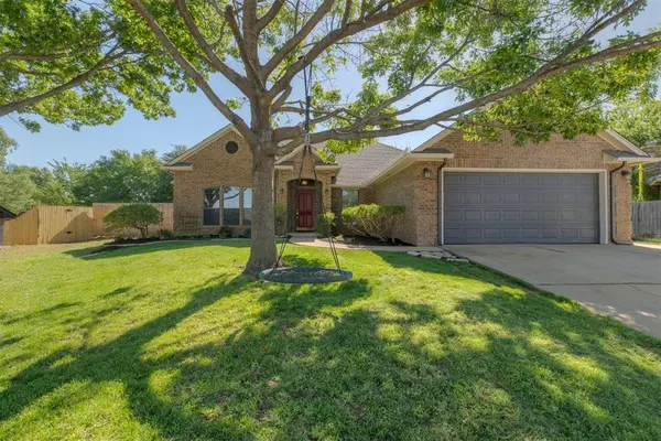 301 Whitman CT, Edmond, OK 73003